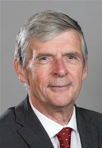 Image of County Councillor Alan Vincent